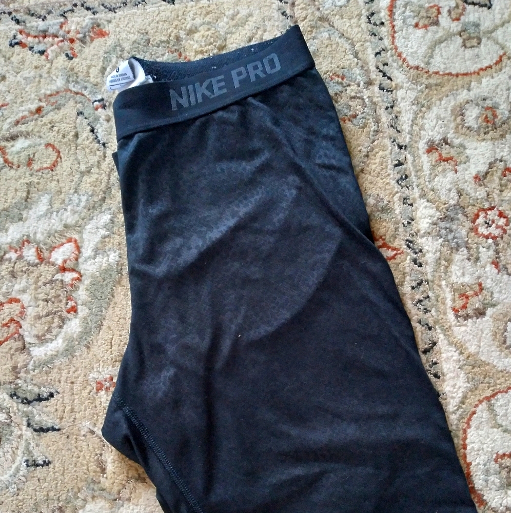 Women's Nike leggings size large